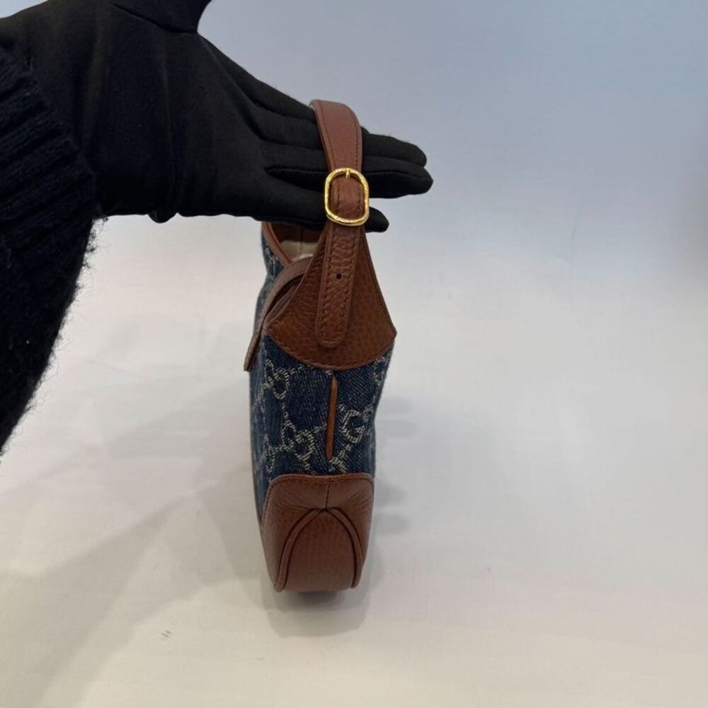 Gucci Women Pre-Loved Bag Very Good Condition - Picture 5 of 7